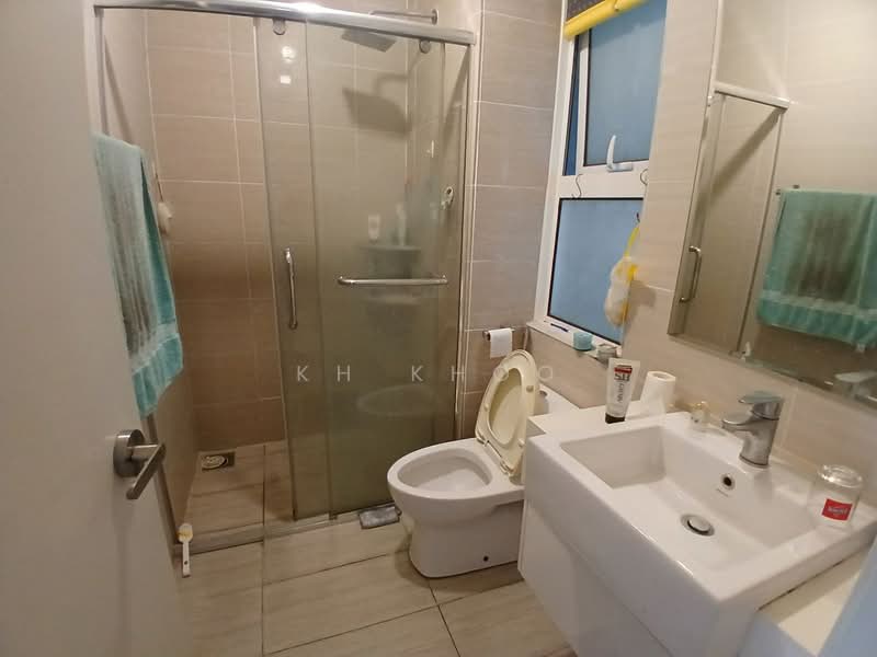 Condominium for Sale at Damansara Foresta - KH Khoo - Bathroom - PropertyGuru.com.my