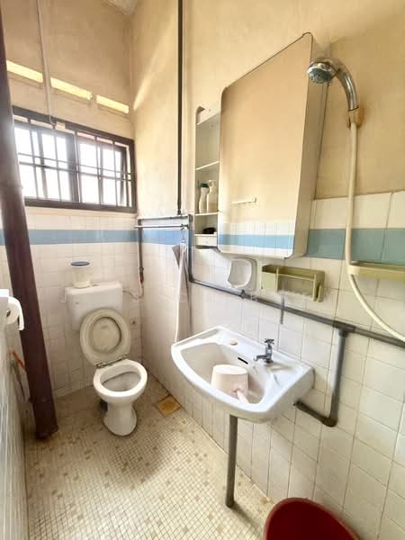 Rumah Berkembar untuk Dijual di Johor Bahru (Johor) - Jessica Boey - Bathroom - PropertyGuru.com.my