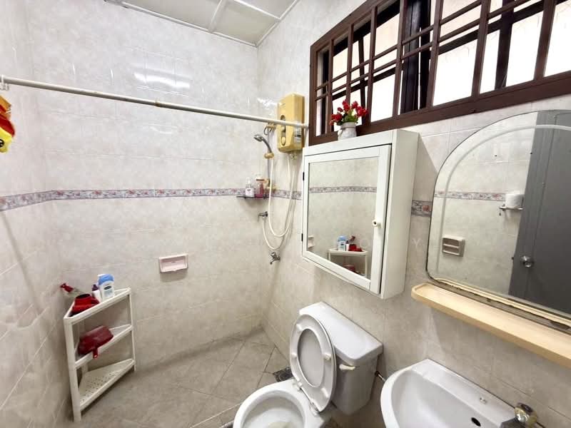 Rumah Berkembar untuk Dijual di Johor Bahru (Johor) - Jessica Boey - Bathroom - PropertyGuru.com.my