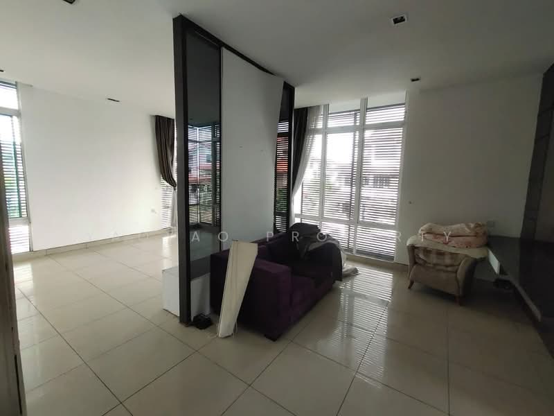 Rumah Banglo untuk Dijual di Taman Suria (Johor Bahru) - Yaoyao Property - Living Room - PropertyGuru.com.my