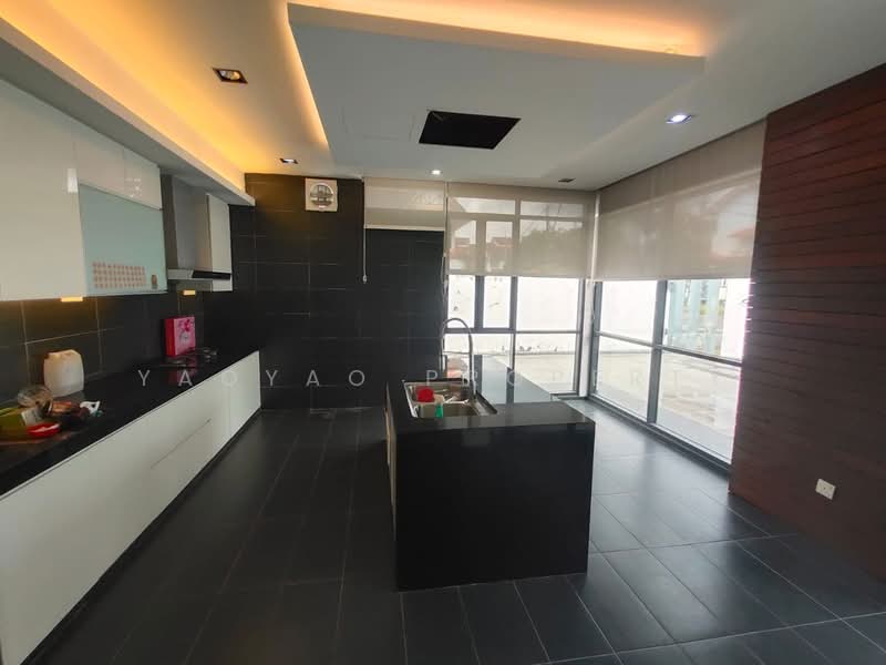 Rumah Banglo untuk Dijual di Taman Suria (Johor Bahru) - Yaoyao Property - Kitchen - PropertyGuru.com.my