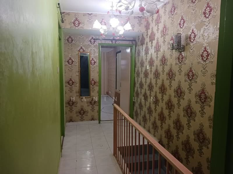 Rumah Teres untuk Dijual di Taman Kajang Baru (Kajang) - Hanin Lin - Corridor - PropertyGuru.com.my