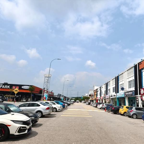 Shop / Office for Sale in Bandar Indahpura (Kulai) - Yaoyao Property - Exterior - PropertyGuru.com.my