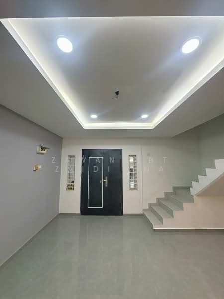 Rumah Teres 2 Tingkat untuk Dijual di Seremban (Negeri Sembilan) - Zawana BT Zaidi Ana - Entrance - PropertyGuru.com.my