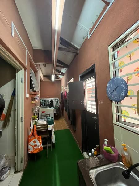 2-storey Terraced House for Sale in Alam Budiman (Shah Alam) - Alex Tong - Corridor - PropertyGuru.com.my