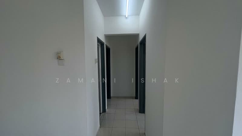 Apartment for Sale at Pangsapuri Angsana - Zamani Ishak - Corridor - PropertyGuru.com.my