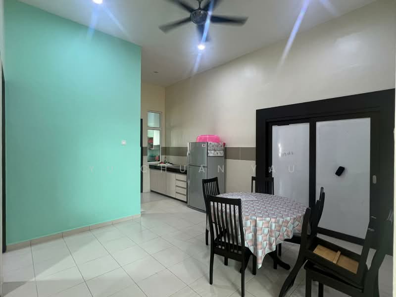Bungalow for Sale in Taman Belimbing Setia (Durian Tunggal) - Yu Chuan Yau - Kitchen - PropertyGuru.com.my