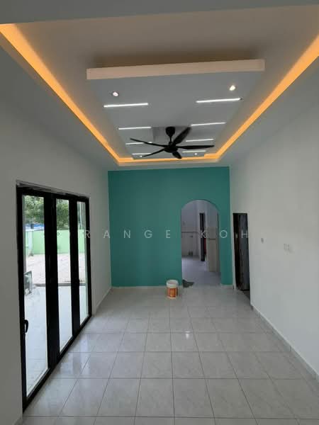 Rumah Teres 2 Tingkat untuk Dijual di Bandar Seri Alam (Masai) - Orange Koh - Living Room - PropertyGuru.com.my