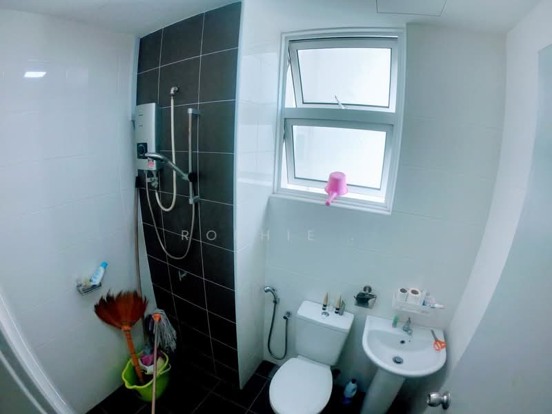 Condominium for Sale at Dwiputra Residences - Rodhie . - Bathroom - PropertyGuru.com.my