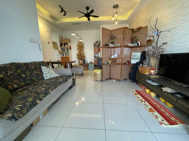 Servis Apartment untuk Dijual di Skyluxe On The Park Bukit Jalil - Sky Chan - Living Room - PropertyGuru.com.my
