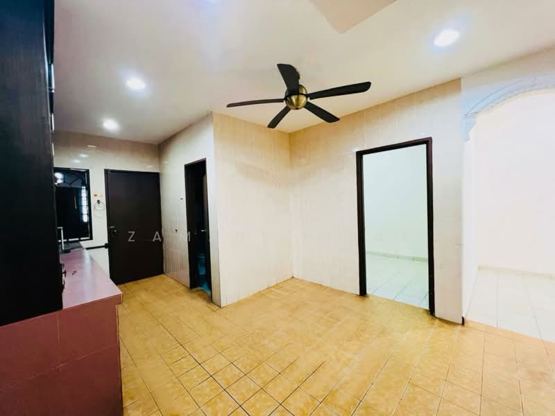 Rumah Teres 2 Tingkat untuk Dijual di Kajang (Selangor) - Zamani Ishak - Interior - PropertyGuru.com.my
