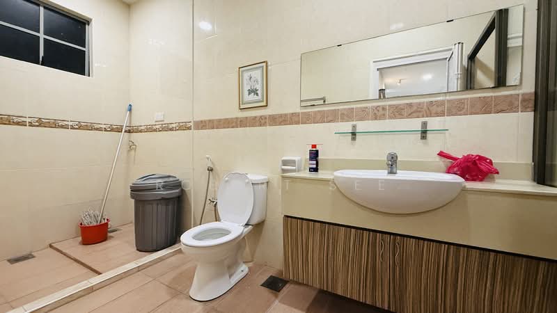 Semi-Detached House for Rent in Ampang Jaya (Ampang) - Robert See - Bathroom - PropertyGuru.com.my