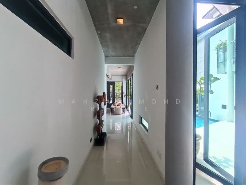 Corridor