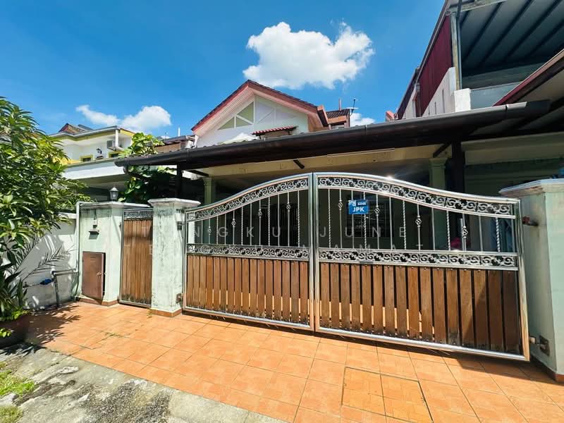 2-storey Terraced House for Sale in Bandar Baru Bangi (Selangor) - Tengku June Tengku Mamat - Exterior - PropertyGuru.com.my