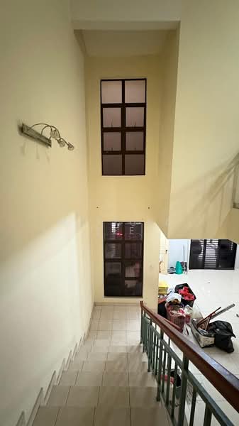 2-storey Terraced House for Sale in Sungai Buloh (Selangor) - Mastura See - Corridor - PropertyGuru.com.my