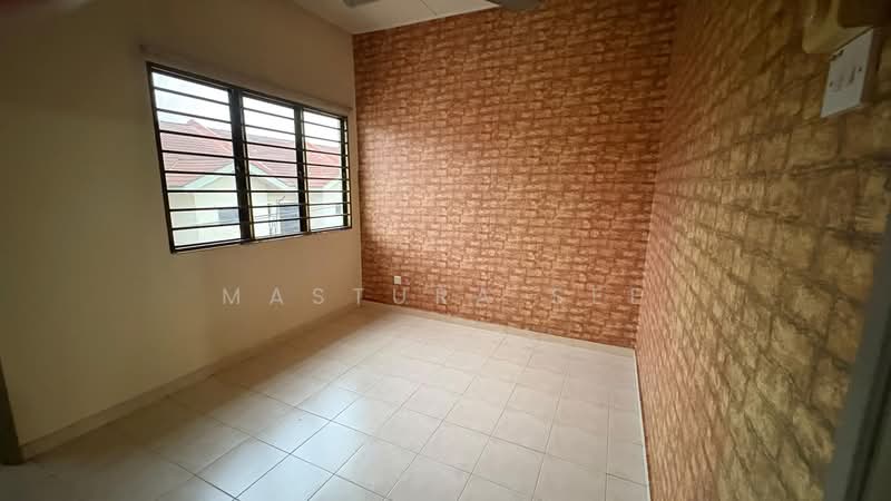 2-storey Terraced House for Sale in Sungai Buloh (Selangor) - Mastura See - Interior - PropertyGuru.com.my