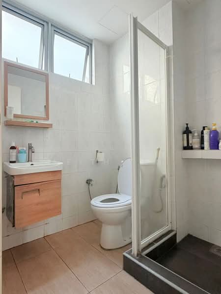 Kondominium untuk Dijual di Kelana Puteri - Keith Tan - Bathroom - PropertyGuru.com.my