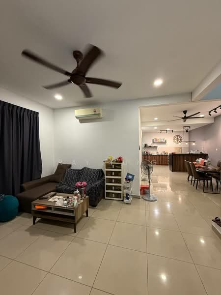 Cluster House for Sale in Taman Adda Heights (Tebrau) - Ray Tung - Living Room - PropertyGuru.com.my