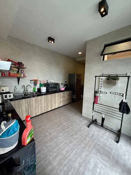 Cluster House for Sale in Taman Adda Heights (Tebrau) - Ray Tung - Kitchen - PropertyGuru.com.my