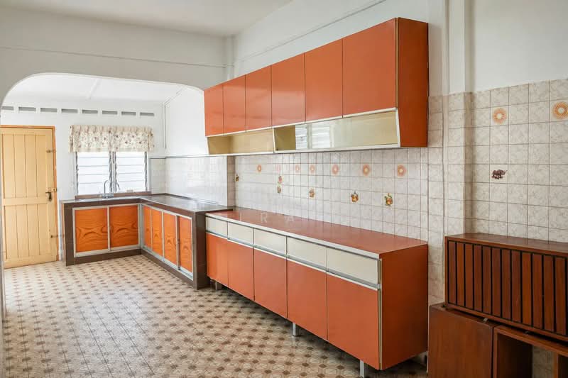 2-storey Terraced House for Sale in Taman Kluang (Kluang) - Zira . - Kitchen - PropertyGuru.com.my