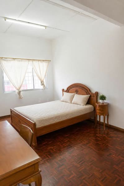 2-storey Terraced House for Sale in Taman Kluang (Kluang) - Zira . - Bedroom - PropertyGuru.com.my