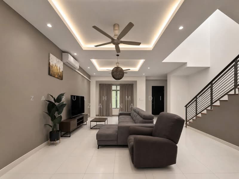 Rumah Teres 2 Tingkat untuk Dijual di Denai Alam (Shah Alam) - Zairul Hamedi Bin Zainal - Living Room - PropertyGuru.com.my