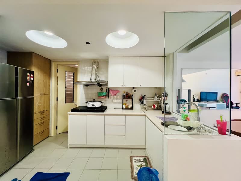 Service Residence for Sale at i-Zen @ Kiara 1 - Chong Teck Seng - Kitchen - PropertyGuru.com.my