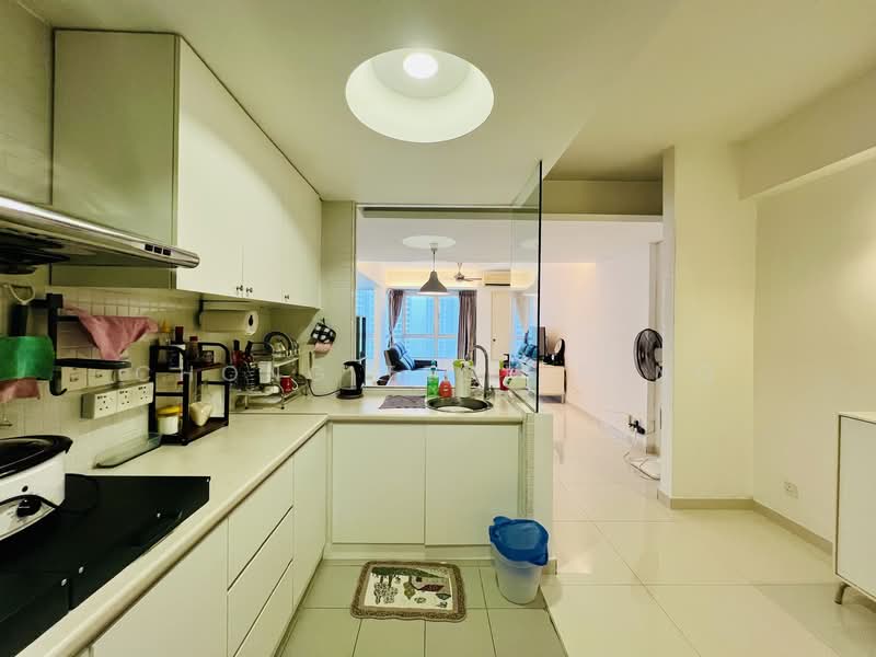 Service Residence for Sale at i-Zen @ Kiara 1 - Chong Teck Seng - Kitchen - PropertyGuru.com.my