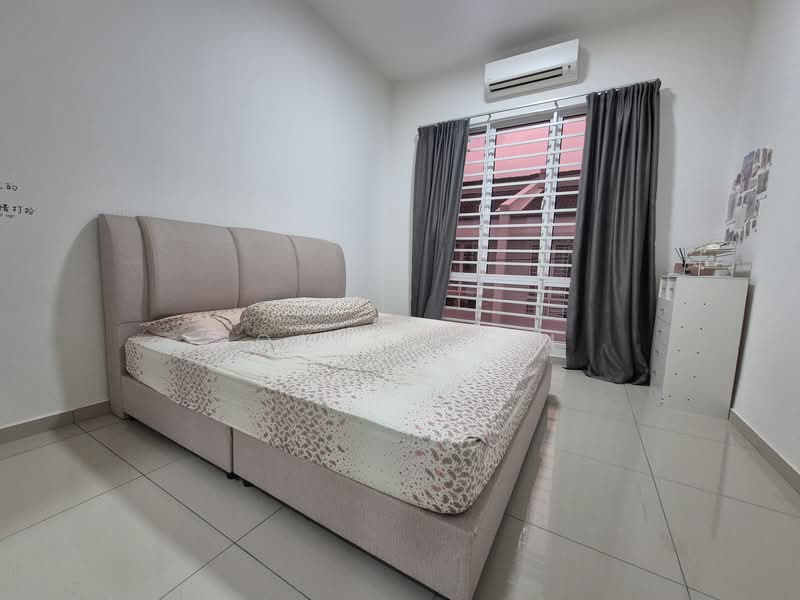 2-storey Terraced House for Rent in Bemban (Melaka) - Joanne Lim - Bedroom - PropertyGuru.com.my