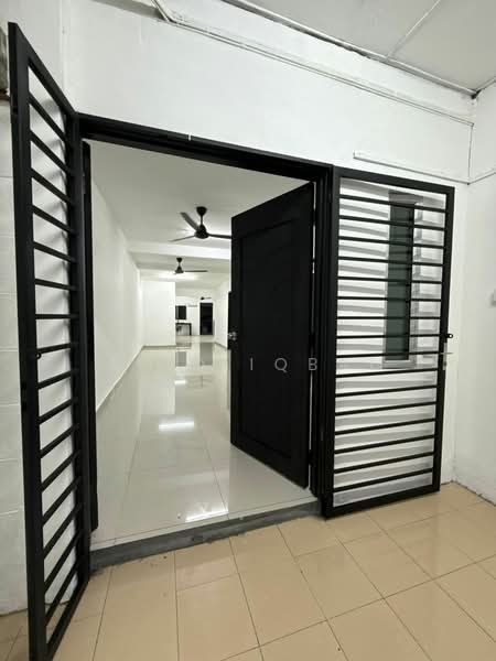 Rumah Teres untuk Disewa di Taman Greenwood (Batu Caves) - Afiq Iqbal - Entrance - PropertyGuru.com.my