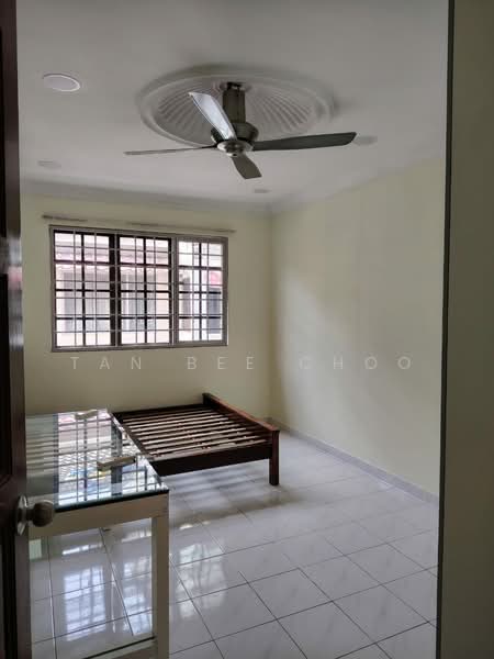 2-storey Terraced House for Rent in TAMAN PUCHONG UTAMA (Puchong) - Tan Bee Choo - Bedroom - PropertyGuru.com.my