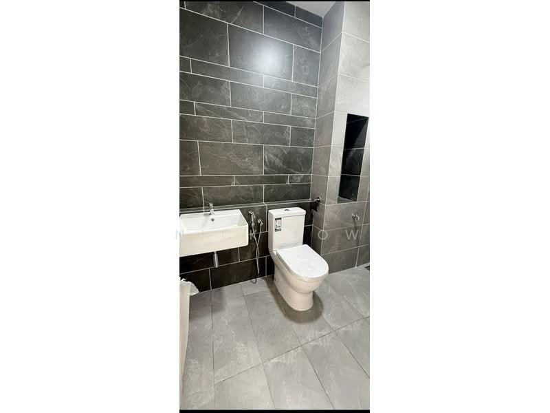 Rumah Teres 2 Tingkat untuk Disewa di Johor Bahru (Johor) - Nick Low - Bathroom - PropertyGuru.com.my