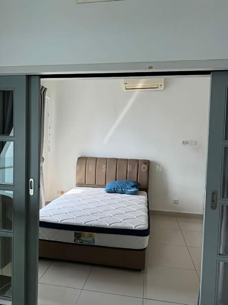 Pangsapuri untuk Disewa di Tropez Residences - James Bong - Bedroom - PropertyGuru.com.my