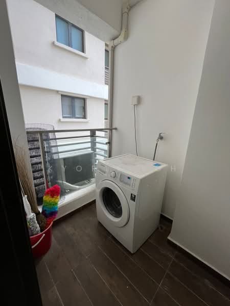 Condominium for Rent at Amberside @ Country Garden Danga Bay - Kyoris Loh - Balcony - PropertyGuru.com.my