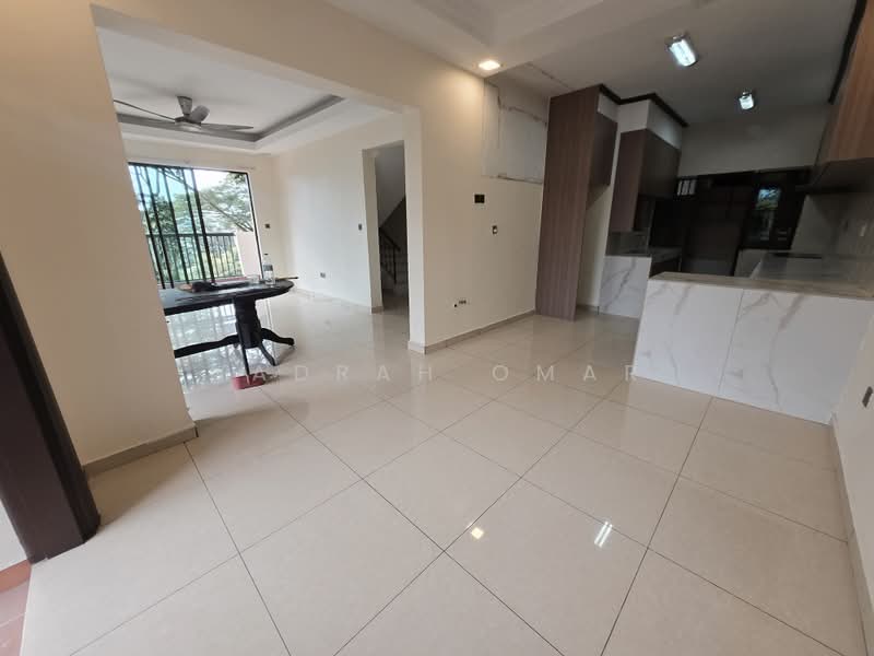 Kondominium untuk Dijual di Armanee - Nadrah Omar - Living Room - PropertyGuru.com.my