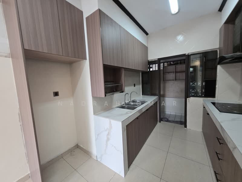 Kondominium untuk Dijual di Armanee - Nadrah Omar - Kitchen - PropertyGuru.com.my