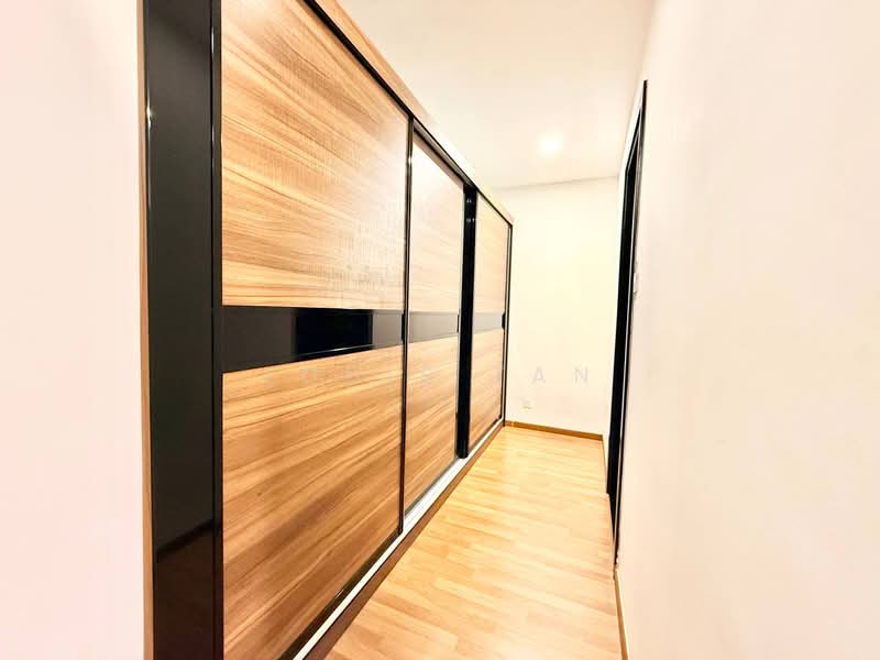 Semi-Detached House for Sale in Taman Molek (Johor Bahru) - Louis Tan - Corridor - PropertyGuru.com.my