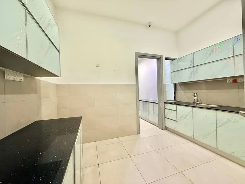 Semi-Detached House for Sale in Taman Molek (Johor Bahru) - Louis Tan - Kitchen - PropertyGuru.com.my