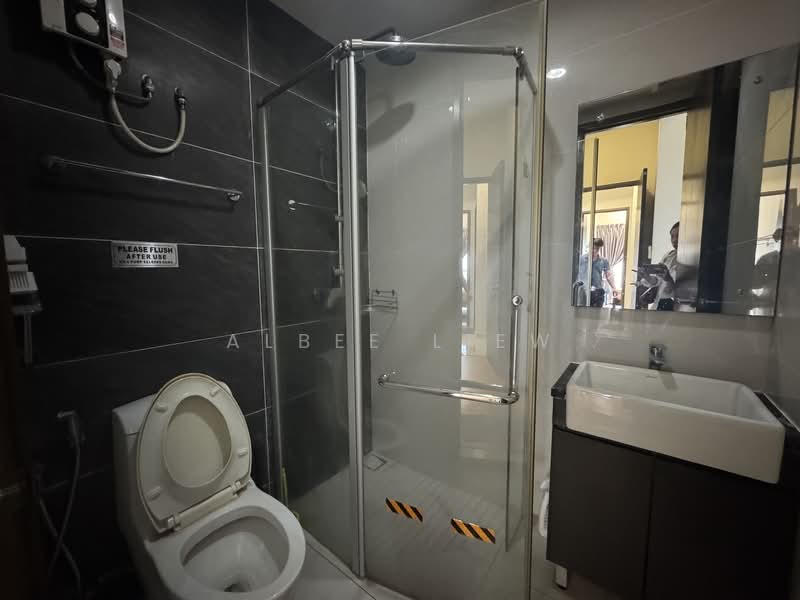 Kondominium untuk Disewa di Bay Point @ Country Garden Danga Bay - Albee Liew - Bathroom - PropertyGuru.com.my