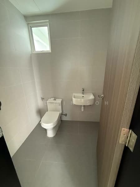 Service Residence for Rent at TRELLIS RESIDENCES - Eldwin Soh - Bathroom - PropertyGuru.com.my