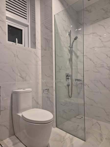 Service Residence for Rent at Met 1 Residences - Kim Ling - Bathroom 2 - PropertyGuru.com.my