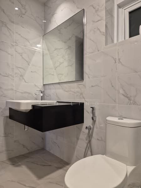 Service Residence for Rent at Met 1 Residences - Kim Ling - Bathroom 2 - PropertyGuru.com.my