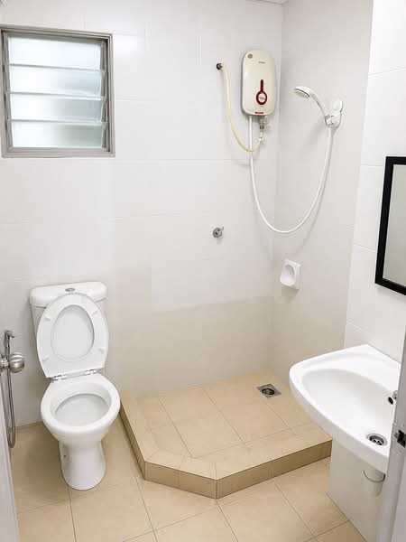 Service Residence for Rent at Main Place Residence - Peter Cheong - Bathroom - PropertyGuru.com.my