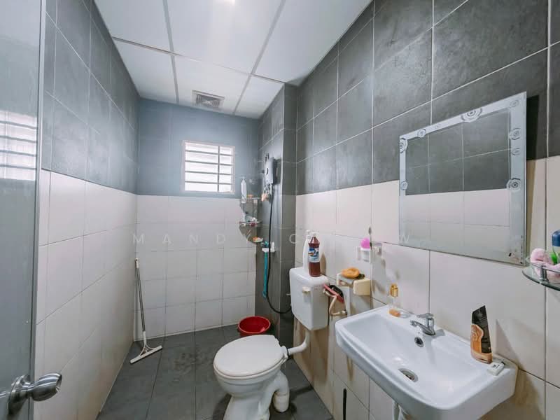 Apartment for Sale at Danau Ria - Mandy Cheow - Bathroom - PropertyGuru.com.my