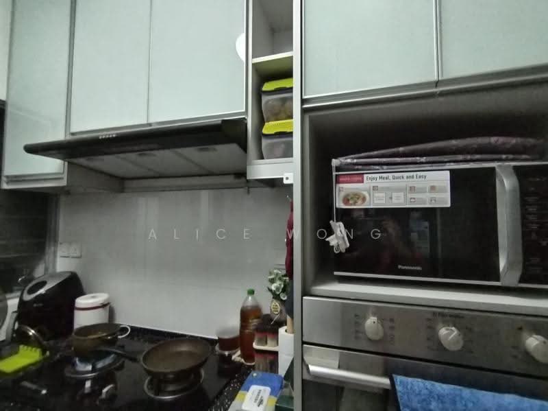 Townhouse for Rent in Bandar Botanic (Klang) - Alice Wong - Kitchen - PropertyGuru.com.my