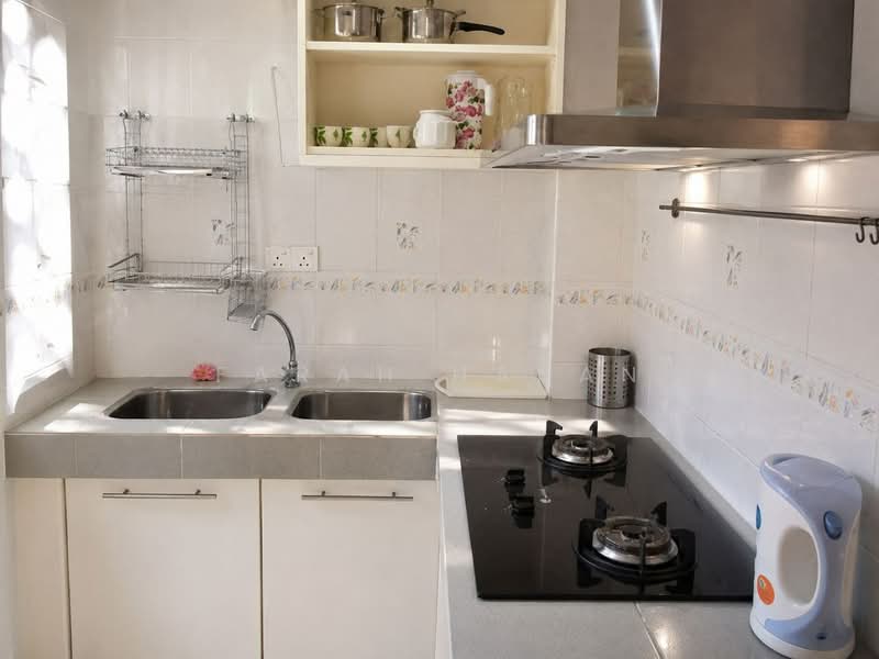 Condominium for Rent at Cyber Heights Villa - Farah Hanan - Kitchen - PropertyGuru.com.my