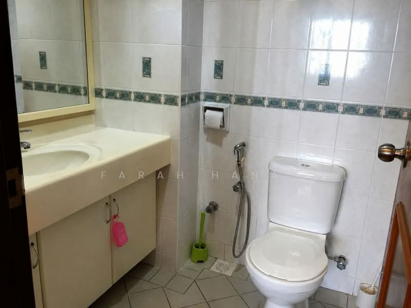 Condominium for Rent at Cyber Heights Villa - Farah Hanan - Bathroom - PropertyGuru.com.my