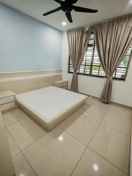 1-storey Terraced House for Rent in Taman Pelangi Indah (Ulu Tiram) - Alan Tia - Bedroom - PropertyGuru.com.my