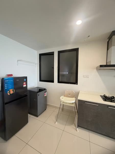 Service Residence for Rent at Southkey Mosaic - Angel Lee - Kitchen - PropertyGuru.com.my