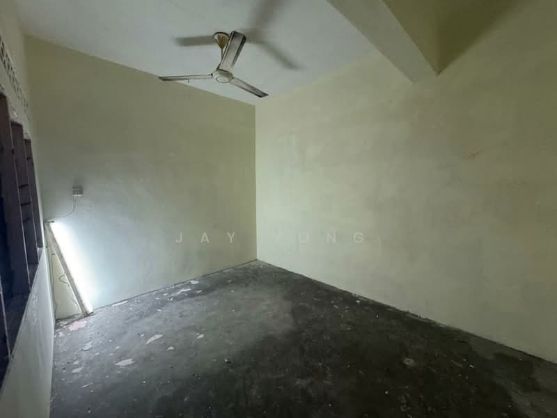 Shop for Rent in Subang (Selangor) - Jay Yong - Interior - PropertyGuru.com.my